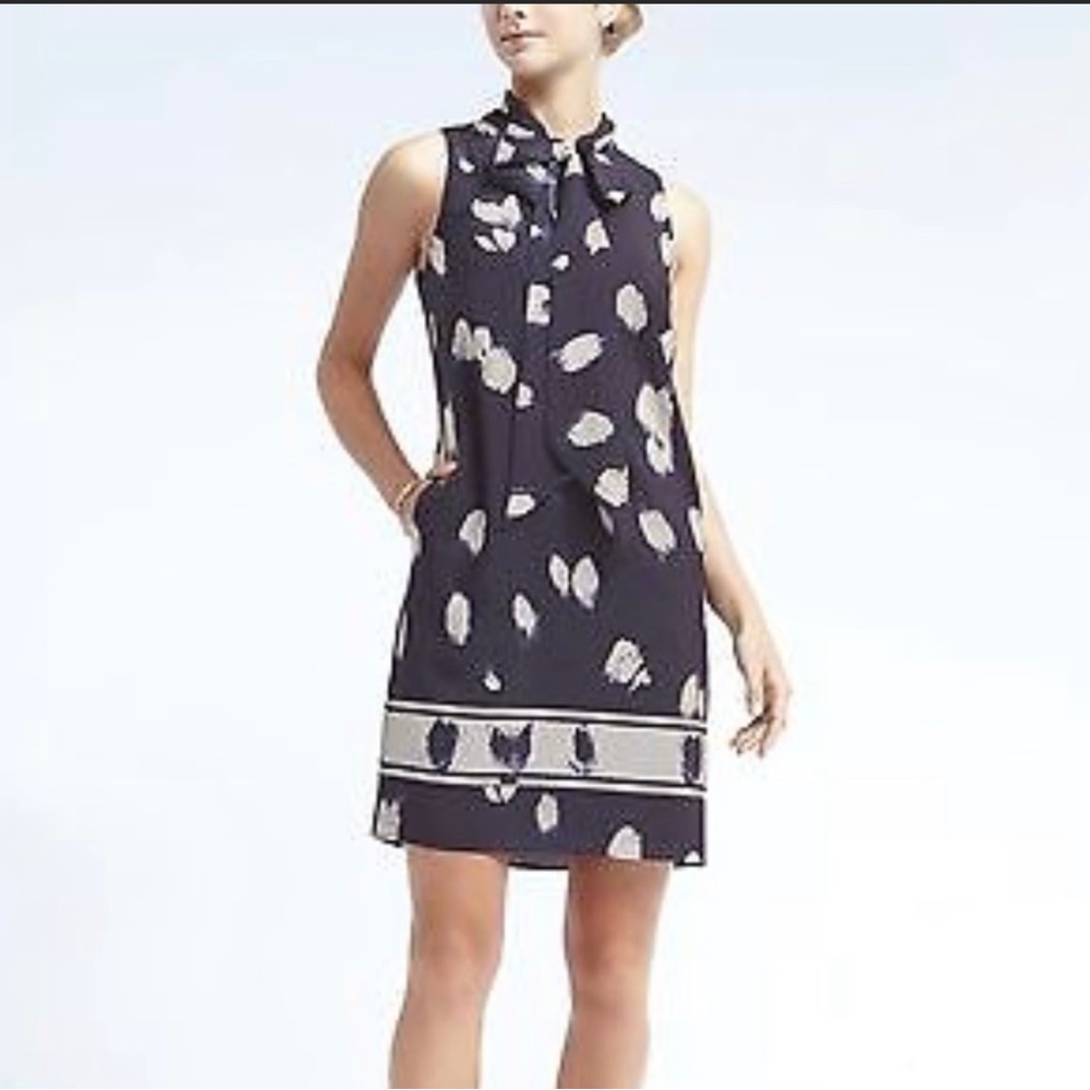 BANANA REPUBLIC Navy Print Tie Neck Sleeveless Dress Size Small